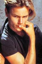 Watch RIVER PHOENIX: FINAL 24 Myflixer